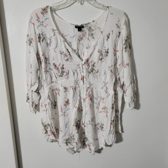Torrid Floral Smocked Gauze Top Size 2 - Picture 2 of 5